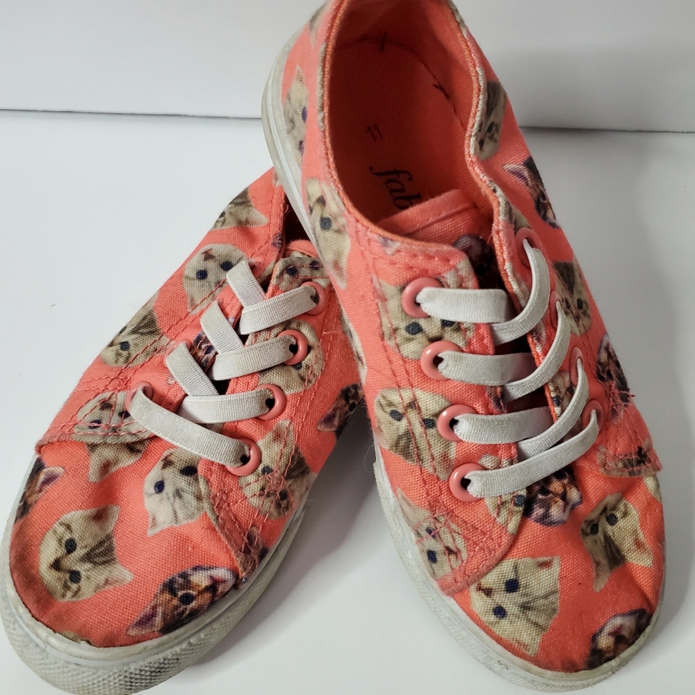 Cute kitten Coral sneakers